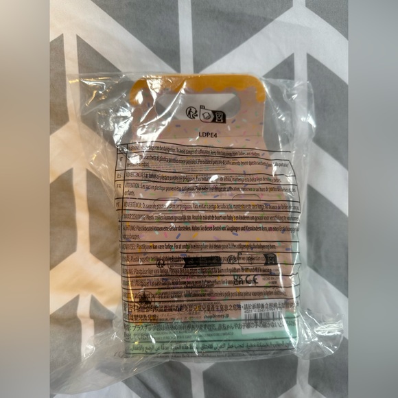 Disney Munchlings Mystery Scented Plush–Baked Treats–Micro 4 3/4'' (NWT) Sealed - Picture 7 of 8